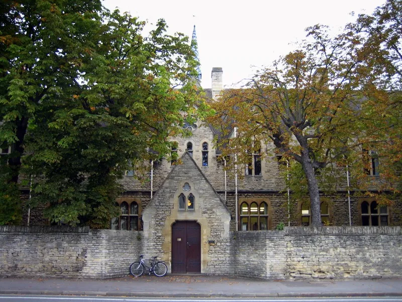 St Antony's College — College, City Centre, Oxford