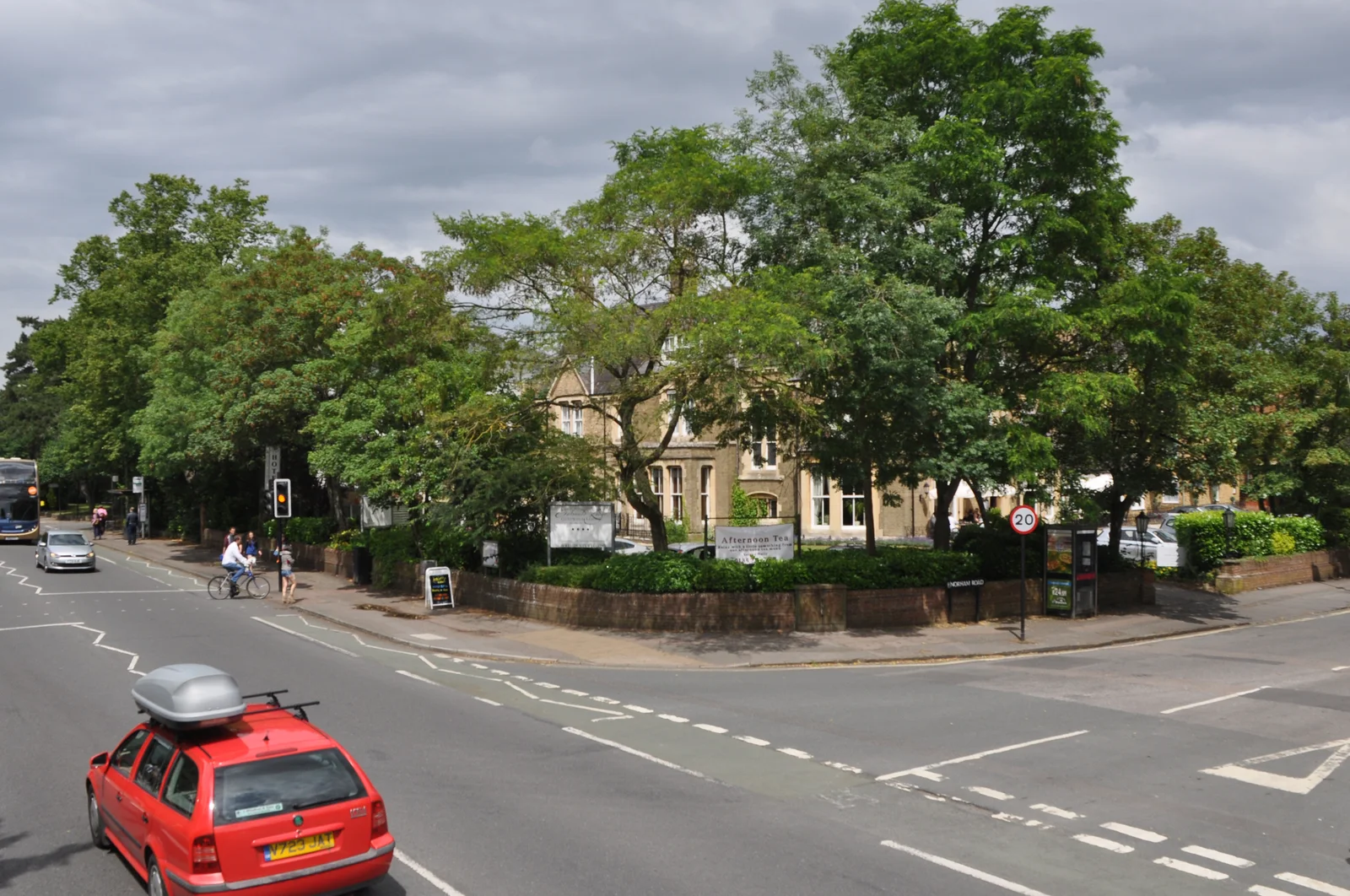 Banbury Road, Oxford — Victorian villa at a tree-lined junction
